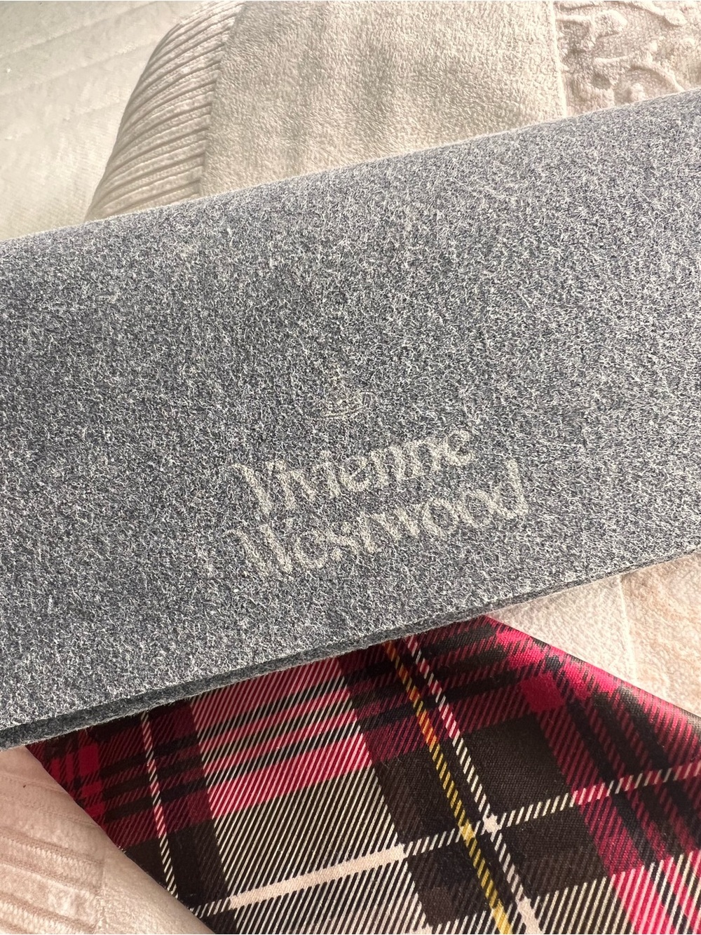 Vivienne Westwood Eyeglass Case w/ Silky Textured Tartan Designed Cleaning Cloth
